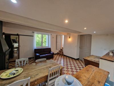 French property for sale in Saint-Christol, Vaucluse - €298,000 - photo 3