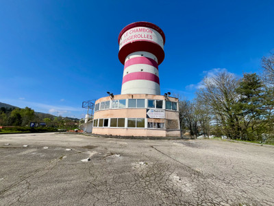 Immeuble à vendre à Le Chambon-Feugerolles, Loire, Rhône-Alpes, avec Leggett Immobilier