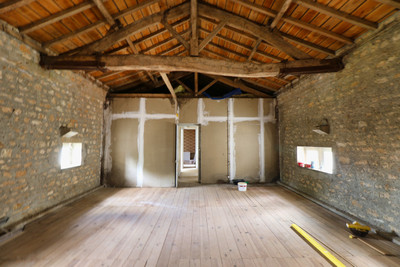 French property for sale in Sauzé-Vaussais, Deux-Sèvres - €140,400 - photo 9