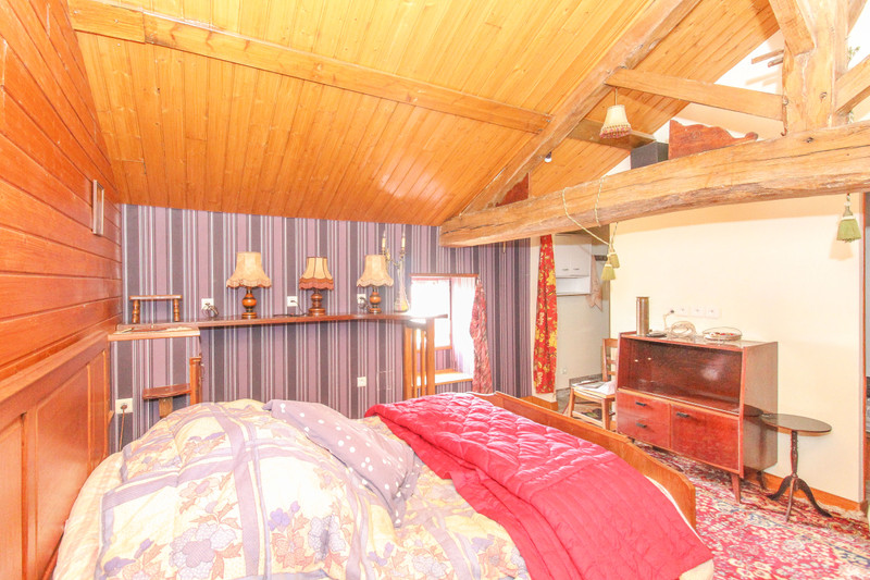 French property for sale in Gourgé, Deux-Sèvres - €144,500 - photo 5