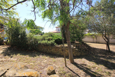 French property for sale in Salles-d'Aude, Aude - €390,000 - photo 9