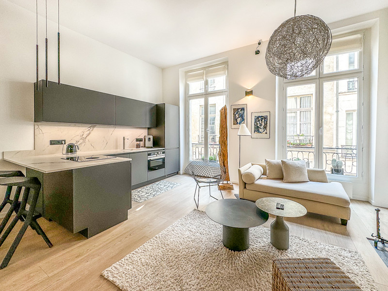 French property for sale in Paris 4e Arrondissement, Paris - €1,380,000