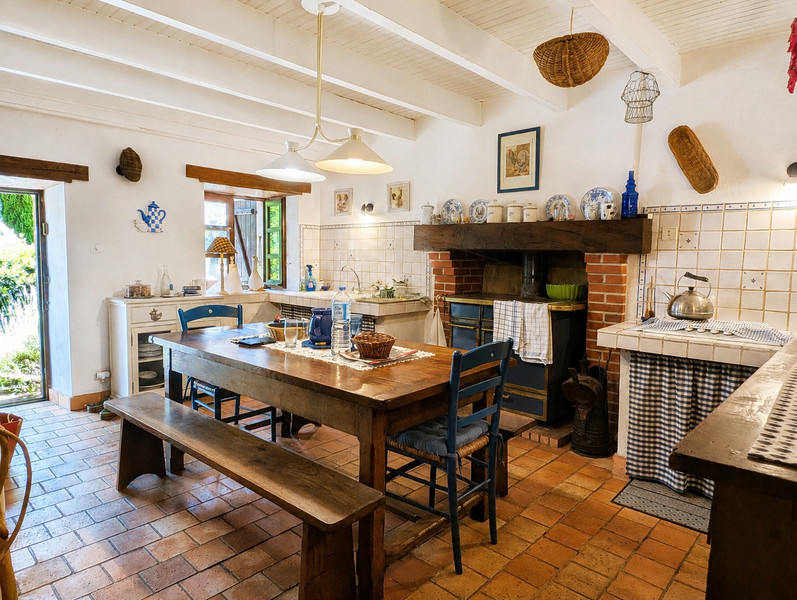 French property for sale in Saint-Mathieu, Haute-Vienne - €246,100 - photo 4