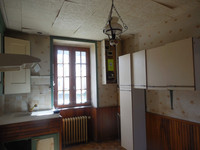 Maison à vendre à La Petite-Marche, Allier - 60.000 € - photo 4