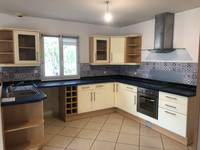 Propriété à vendre à Saint-Groux, Charente - 172 000 € - photo n°2