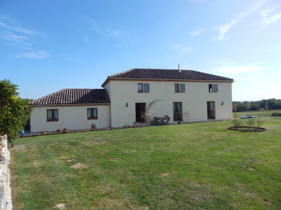 Maison à vendre à Saint-Pastour, Lot-et-Garonne, Aquitaine, avec Leggett Immobilier