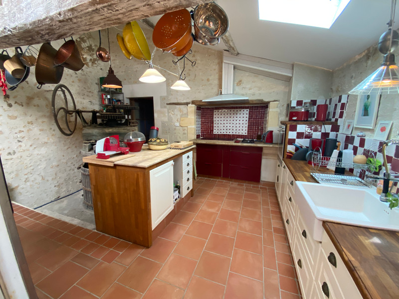 French property for sale in Mirambeau, Charente-Maritime - €498,200 - photo 6