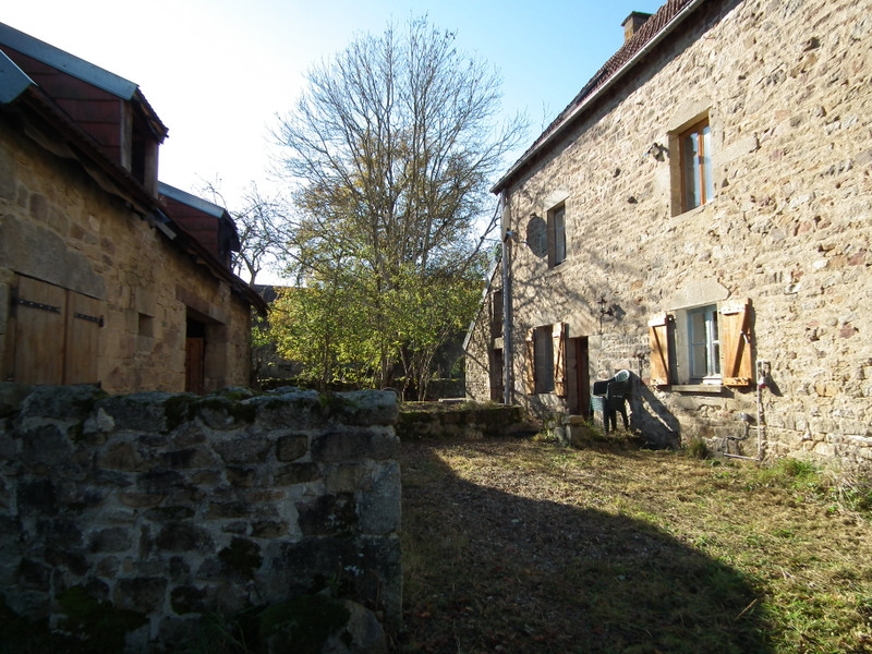 French property for sale in Auzances, Creuse - &#8364;49,600 - photo 3