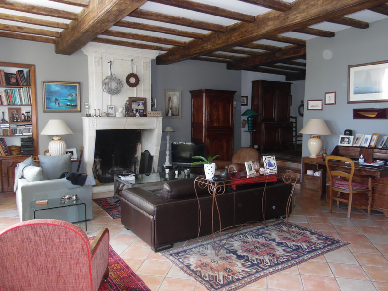 House for sale in BayonsurGironde Gironde Beautiful 4 bedroom