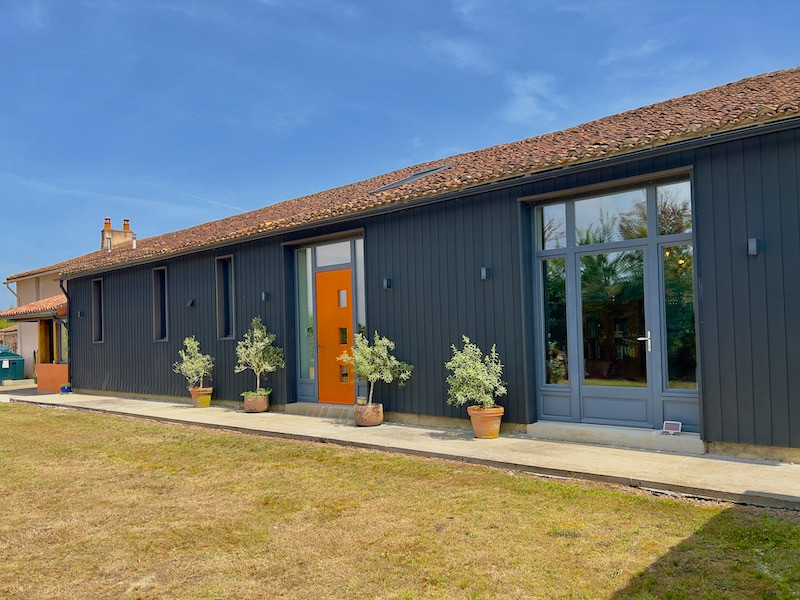 Maison à vendre à Val en Vignes, Deux-Sèvres - 450.000 € - photo 1