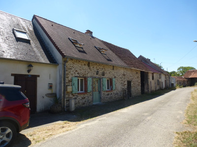 Maison à vendre à Saint-Georges-les-Landes, Haute-Vienne, Limousin, avec Leggett Immobilier
