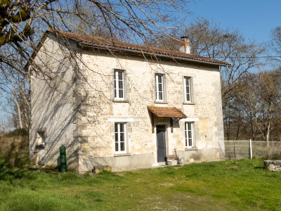 French property for sale in Montmoreau, Charente - €214,000 - photo 1