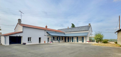 French property for sale in Prinçay, Vienne - €235,000 - photo 2