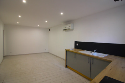 French property for sale in Ginestas, Aude - €136,250 - photo 1