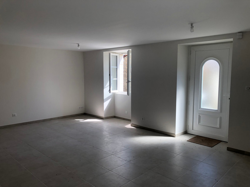 French property for sale in Saint-Laurent-de-Céris, Charente - €114,450 - photo 3