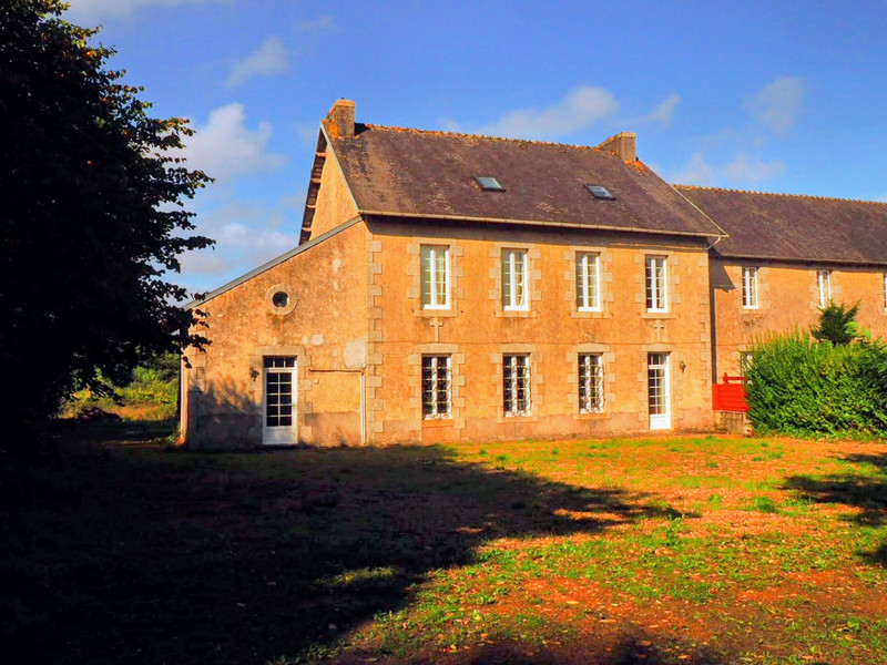 French property for sale in Scrignac, Finistère - €424,000 - photo 0