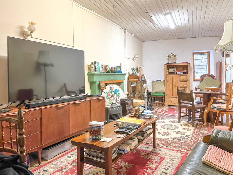 French property for sale in Beauvais-sur-Matha, Charente-Maritime - €74,250 - photo 6