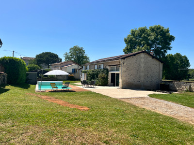 French property for sale in Bazac, Charente - €251,450 - photo 9