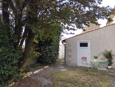 French property for sale in Condéon, Charente - €530,000 - photo 7