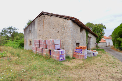 French property for sale in Montbron, Charente - €31,600 - photo 1