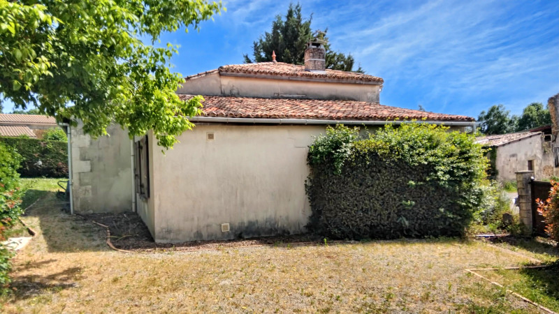 French property for sale in Chamouillac, Charente-Maritime - €240,215 - photo 14