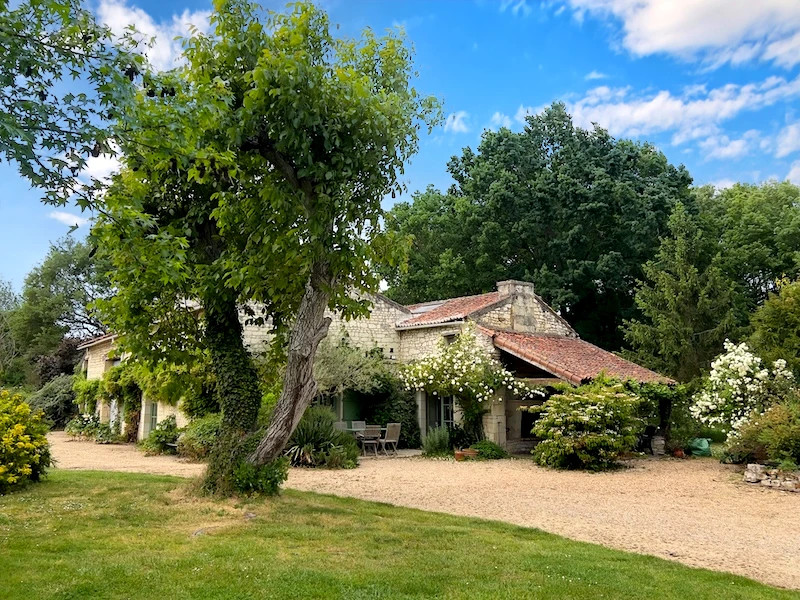 French property for sale in Les Trois-Moutiers, Vienne - €259,700 - photo 1