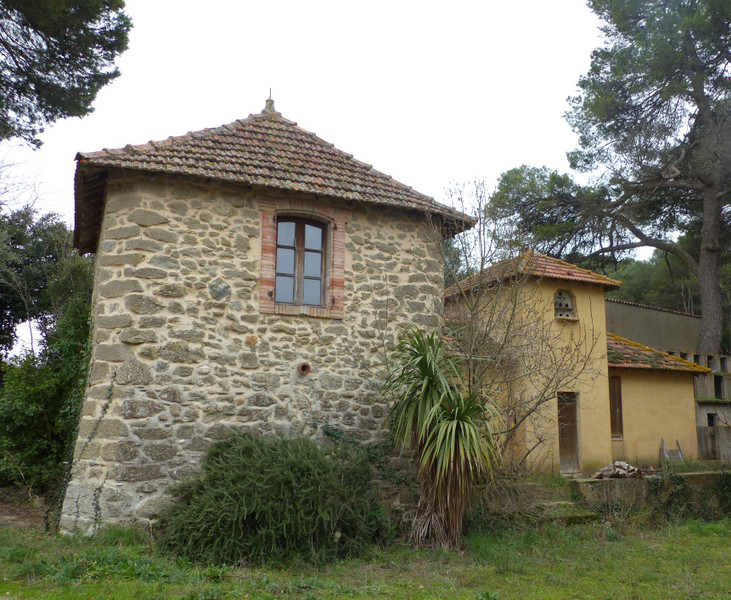French property for sale in Couffoulens, Aude - €649,000 - photo 2