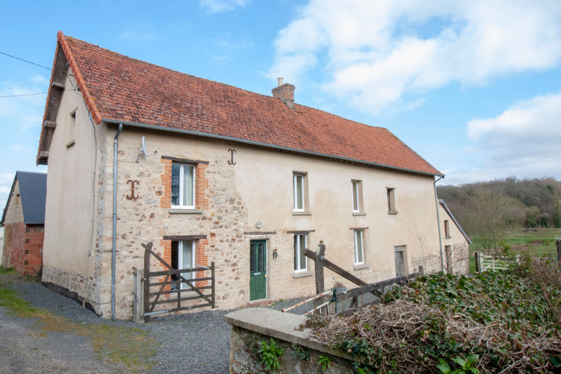 Maison à vendre à Tribehou, Manche - 199.000 € - photo 1