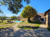 Propriété à vendre à Bussière-Galant, Haute-Vienne - 175 000 € - photo n°1