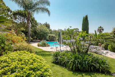 French property for sale in Grimaud, Var - €2,700,000 - photo 5