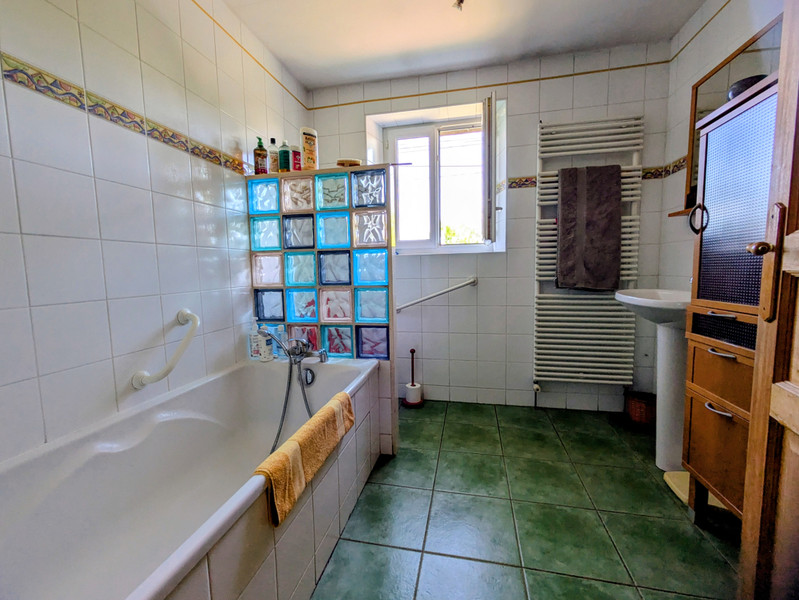 French property for sale in Livron-sur-Drôme, Drôme - €385,000 - photo 9