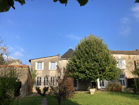 Maison à vendre à L'Isle-Jourdain, Vienne - 280.000 € - photo 2