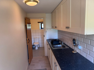 French property for sale in Saint-Mayeux, Côtes-d'Armor - €130,800 - photo 6