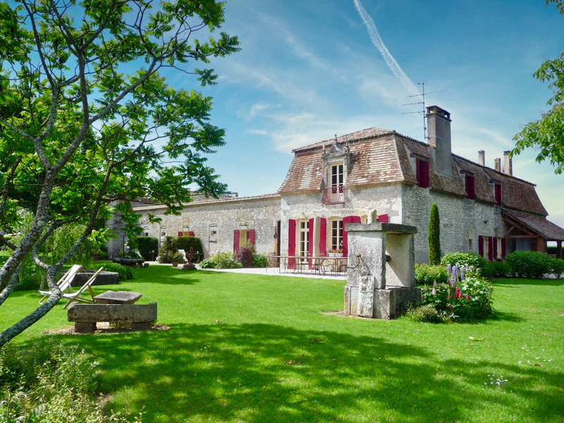 French property for sale in Bergerac, Dordogne - €1,420,500 - photo 2