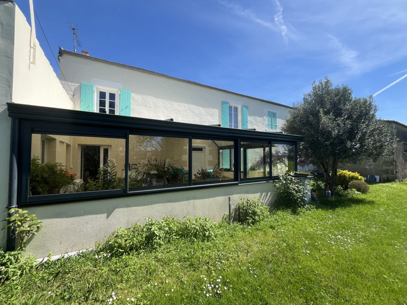 French property for sale in Benon, Charente-Maritime - €425,531 - photo 9