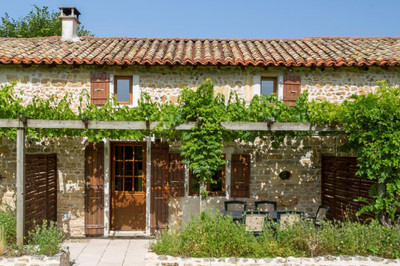 French property for sale in Alloinay, Deux-Sèvres - €669,999 - photo 4