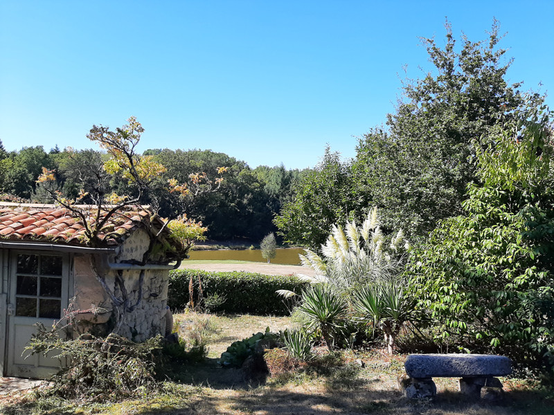 French property for sale in Abjat-sur-Bandiat, Dordogne - €310,300 - photo 4