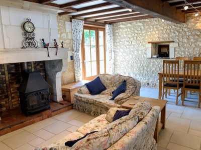 French property for sale in Chalais, Charente - €335,000 - photo 5