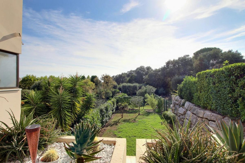 French property for sale in Antibes, Alpes-Maritimes - €650,000 - photo 9