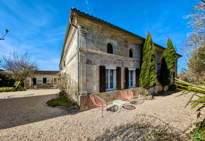French property for sale in Pouillac, Charente-Maritime - €333,000 - photo 14
