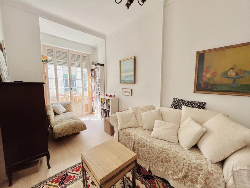 French property for sale in Nice, Alpes-Maritimes - €385,000 - photo 3