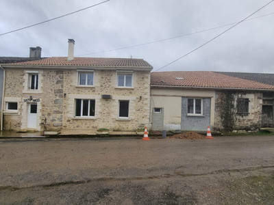 French property for sale in Exideuil-sur-Vienne, Charente - €141,700 - photo 1