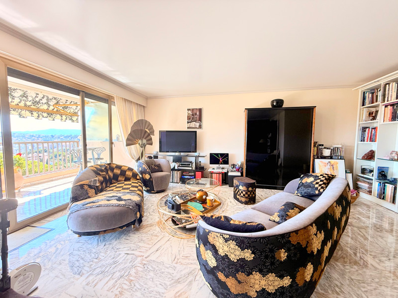 French property for sale in Cannes, Alpes-Maritimes - €949,000 - photo 2