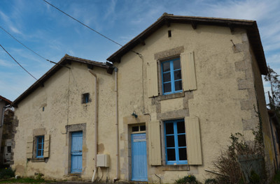 Maison à vendre à Clavé, Deux-Sèvres, Poitou-Charentes, avec Leggett Immobilier