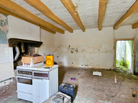 Maison à vendre à Séglien, Morbihan - 21.000 € - photo 5