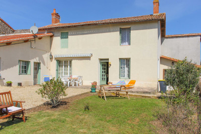 Maison à vendre à Aubigny, Deux-Sèvres, Poitou-Charentes, avec Leggett Immobilier