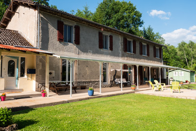 French property for sale in Marval, Haute-Vienne - €461,100 - photo 1