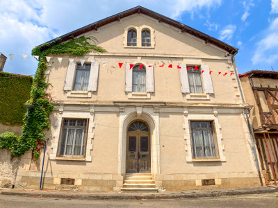 house for sale in Landes