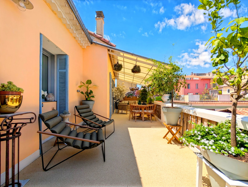 French property for sale in Mouans-Sartoux, Alpes-Maritimes - €449,000 - photo 2