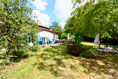 French property for sale in Montbron, Charente - €318,000 - photo 1